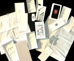 APPLE OEM iPhone Lot Of 4 EMPTY Boxes with Paperwork, Inserts, Stickers + 2 Bags - Photo 1 sur 18