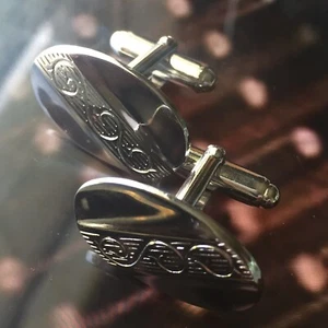 Gemelos plateados de forma ovalada para hombre diseño Art Deco - vintage. VER VIDEO - Imagen 1 de 5