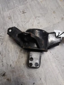 HYUNDAI I30 2008-2012 ENGINE MOUNT - Picture 1 of 3