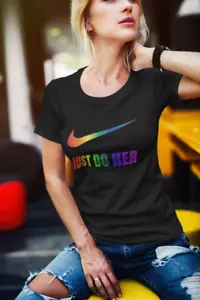 Gay inspired Rainbow Just Do funny LGBTQ t-shirt gift for her lesbians - Bild 1 von 2