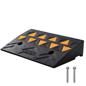 VEVOR Rampa de Goma para Bordillo 1 PC de Caucho Elevación de 10,8 cm Carga 15 T - Photo 1/12