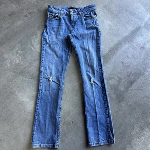 Levi's The Original Slender Straight 526 Damenjeans Gr. 6 (28 x 30) Medium Wash - Bild 1 von 9
