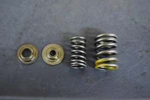 YAMAHA 1976 - 1982 XS400 XS360 CYLINDER HEAD VALVE RETAINER SPRING SEAT SET - Foto 1 di 5