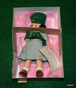 MUÑECA GIRL SCOUT 1992 EDICIÓN LIMITADA MADAME ALEXANDER 8" - COMO NUEVA EN CAJA - Imagen 1 de 7