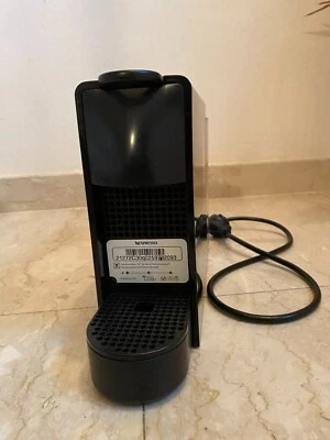 Essenza Mini Nespresso Piano Black C30 - Immagine 1 di 3