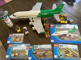 LEGO City Cargo Terminal 60022 100% COMPLETE W/Minifigs Instructions No Box