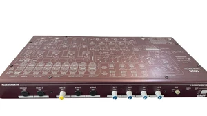 Allen & Heath GR05 Mixer zona audio 1RU mixer 4 uscite rosso usato testato - Foto 1 di 9