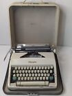 Vintage Olympia manuelle tragbare Schreibmaschine mit Etui