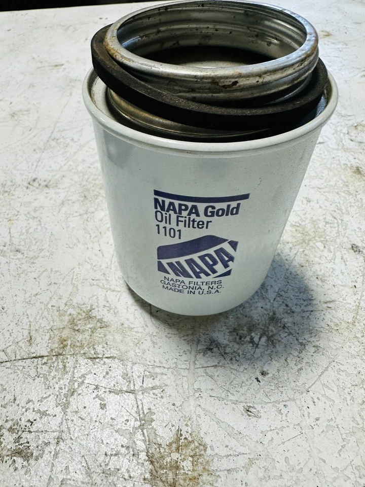 OEM Napa Gold Oil Filter 1101 - Image 1 of 4