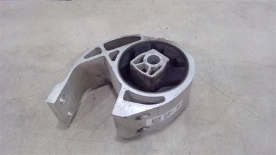 2018-2021 CHEVROLET TRAVERSE AUTO TRANSMISSION MOUNT BRACKET 84699435 - Image 1 of 4