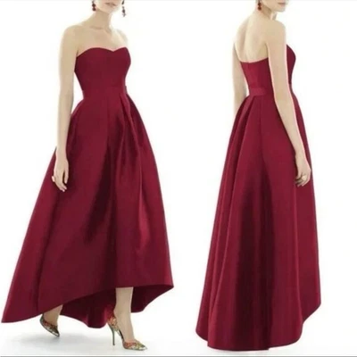 Vestido Alfred Sung Sin Tirantes Alto-Bajo Rojo Borgoña Cuello Corazón D699S Talla 16R Foto 1 de 4