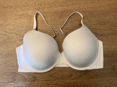 Victoria's Secret 光滑白色 40DD 身体 Victoria 完美形状聚拢文胸 — 第 1/2 张图片