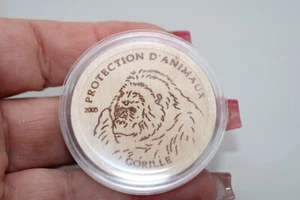 Congo 5 Francs Wildlife Protection Series Gorilla Wood Coin Lion 2005 w/ Case - Picture 1 of 13