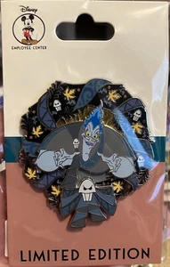DEC Christmas Holiday Wreath Hercules Hades Disney Employee Center Pin LE 400 - Picture 1 of 1