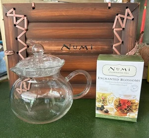 Numi Organic 6 Enchanted Blossoms Tea Gift Set, Glass Teapot Bamboo Box - Picture 1 of 6