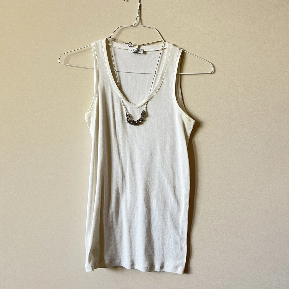 Regata branca vintage Brunello Cucinelli com colar tamanho G - Imagem 1 de 4