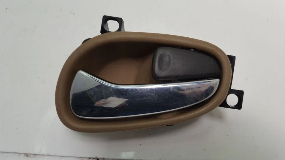 Interior Inner Door Handle Passenger Right Front 2004 Mercedes-Benz C230 - Imagem 1 de 2