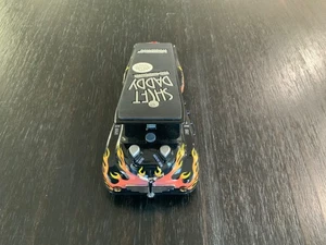 Pedal de guitarra Danelectro Shift Daddy Pitch-Shift/Echo negro con llamas nuevo en caja - Imagen 1 de 11