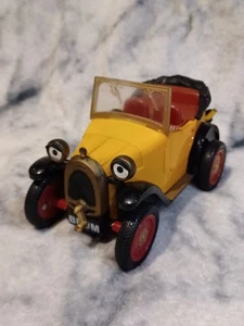 Vintage Brum Wibbly Wobbly Friction Toy Car Golden Bear Ragdoll 2004 - Picture 1 of 6
