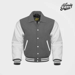Chaqueta Universitaria Premium Cuerpo Gris Claro Mangas Blancas Letterman Béisbol Colegio - Imagen 1 de 5