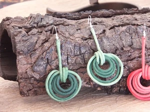 PAAR CANAPART OHRRINGE AUS PAPPMACHÉ MIT METALLKERN. HANDARBEIT 02 - Bild 1 von 3