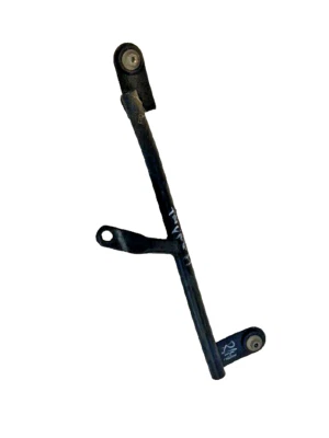 Triumph 900 Sprint EX боковой обтекатель кронштейн R/рука (1997-99) - Изображение 1 из 4