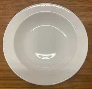 Villeroy Boch Tipo White Rimmed Cereal Bowl 7 3/4” Pristine NWT - Picture 1 of 4