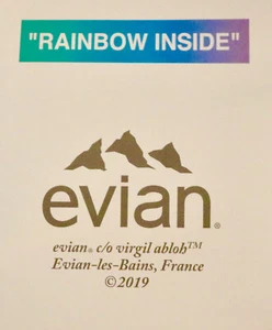 EVIAN Virgil Abloh Sammelflasche mit SOMA Flasche und Rainbow Innentüten - Bild 1 von 6