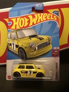 2022 Hot Wheels Morris Mini Treasure Hunt Compact Kings - Picture 1 of 3