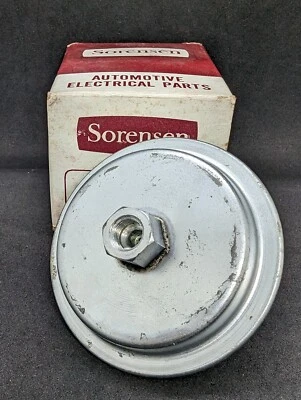 1954 1955 1956 FORD 1952 LINCOLN 8 CYLINDER DISTRIBUTOR VACUUM ADVANCE - Image 1 of 4