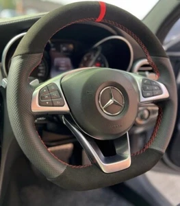 Cubierta de volante de rendimiento para Mercedes Clase A45 cuero gamuza rayas rojas a rayas - Imagen 1 de 4
