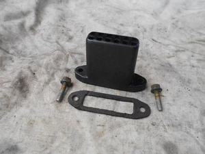 Silenciador de escape McCulloch 250 380 1-40 1-43 1-52 250 Super 200 MAC 15 - Imagen 1 de 8