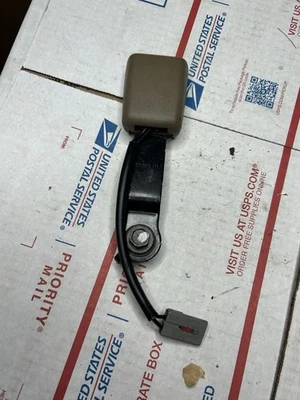 Jaguar 2000-2001 Tipo S Asiento Izquierdo Hebilla Pestillo Hebilla Jaguar (XR81405A Foto 1 de 3