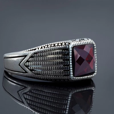 Red Ruby Gemstone Engraved 925 Sterling Silver Men's Ring - Image 1 of 4
