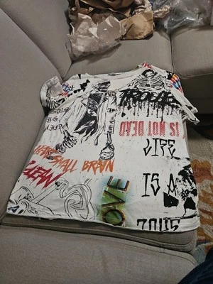 Camiseta Eleven Paris Gráfica Calavera, See You In Hell My Friends, Talla XL USADA EN EXCELENTE ESTADO Foto 1 de 4