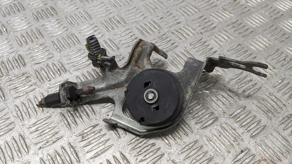 VOLVO S70 SE 10V E2 5 DOHC 1999 CABO DO ACELERADOR MOLA DE RETORNO 6842506 - Imagem 1 de 4