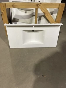 Contour 43” W X 22” D Solid Surface Vanity With Sink White 1000947610 New - Picture 1 of 7