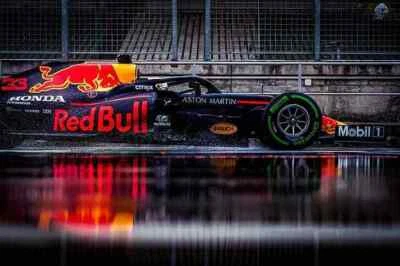 Max Verstappen Red Bull F1 RACE CAR WALL ART COVER 30x20 Inch Canvas FRAMED UK - Image 1 of 4