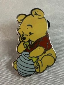 Prendedor comercial Walt Disney Winnie The Pooh comiendo miel auténtico envío gratuito - Imagen 1 de 4