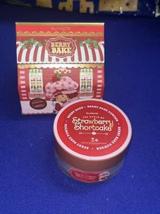 Glamlite Strawberry Shortcake Bake and Set Powder New - Picture 1 of 9