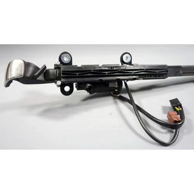 2007-2013 BMW E92 3-Series Coupe Front Passenger Seat Belt Handover Arm OEM - Image 1 of 4