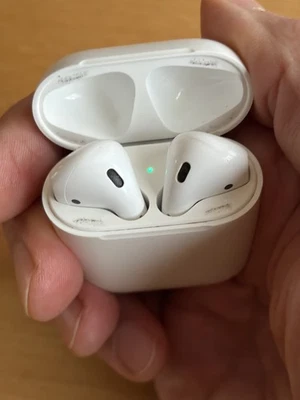 Apple AirPods 2. Generation | Bluetooth In-Ear-Kopfhörer, Weiß, guter Zustand  - Bild 1 von 4