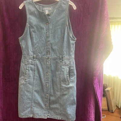 Vestido vaquero sin mangas Gloria Vanderbilt talla grande con generosos bolsillos laterales,  Foto 1 de 4