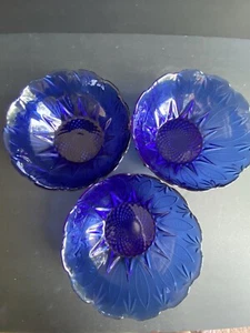 Vintage Avon Royal Sapphire Cobalt Blue Salad Cereal Bowl Made In France Set-3 - Bild 1 von 4