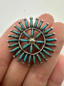 Lucy Gchachu Zuni signed sterling silver petit point Turquoise brooch pendant - Picture 1 of 6