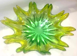 vintage Art Glass Green yellow Spiked 8" Flower Lotus Bowl Italy - Picture 1 of 2
