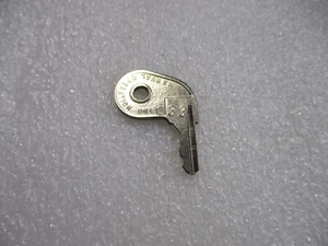 Replacement Johnson Evinrude OMC Pollak Ignition Key 73 Series Pistol Grip # 33 - Imagen 1 de 2