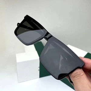 Square Frame Sunglasses for Modern Women Stylish and Functional Design - Picture 1 of 9