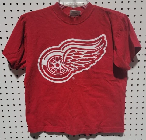 Detroit Red Wings Steve Yzerman 100% Cotton SS Shirt Boys Large 14/16 Cover