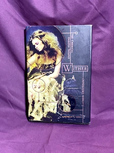 The Chemical Garden Series Wither Lauren DeStefano Book  First Edition - Foto 1 di 3